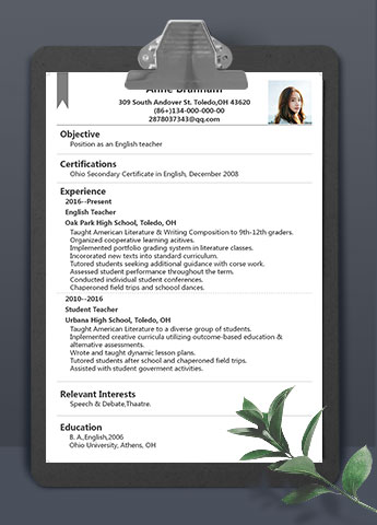 黑色精简风英语老师英文简历